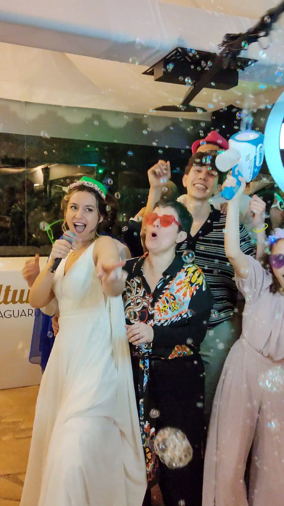 Haz que tu boda sea aún más especial con el Videomatón de ProTour360.